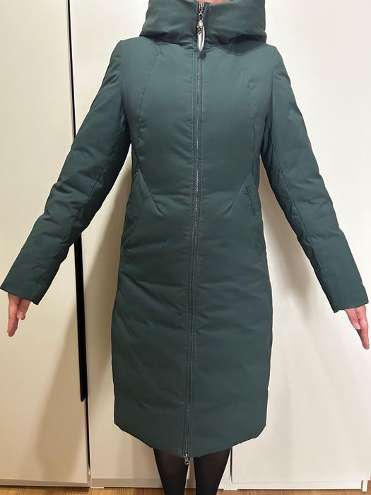 Продам женскую куртку