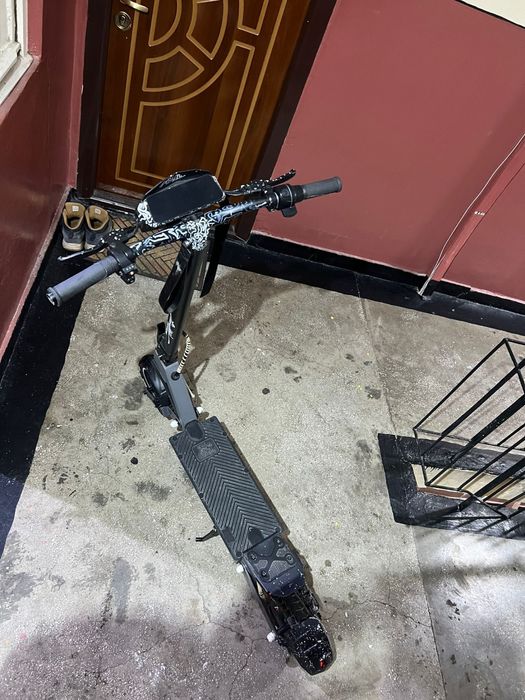 Trotineta Electrica Kukirin G2 (Custom)