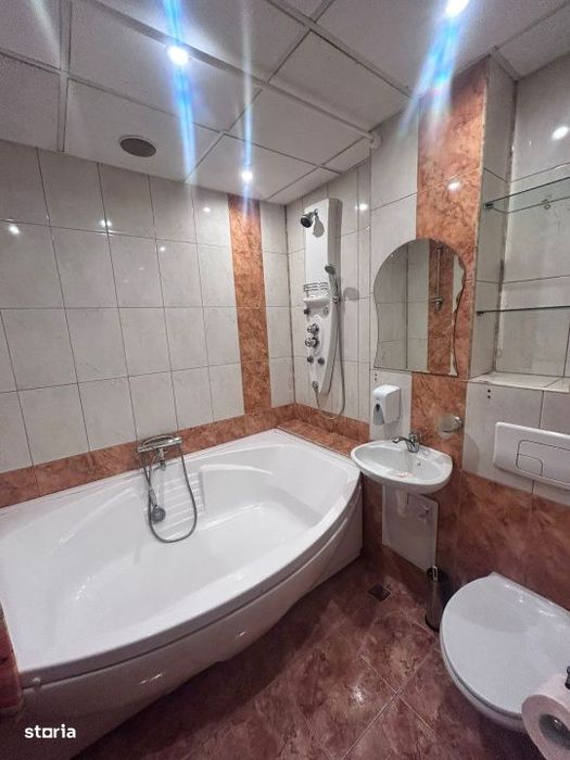Apartament 3 camere, etaj 3, 68 mp, Zona Bd. Republicii