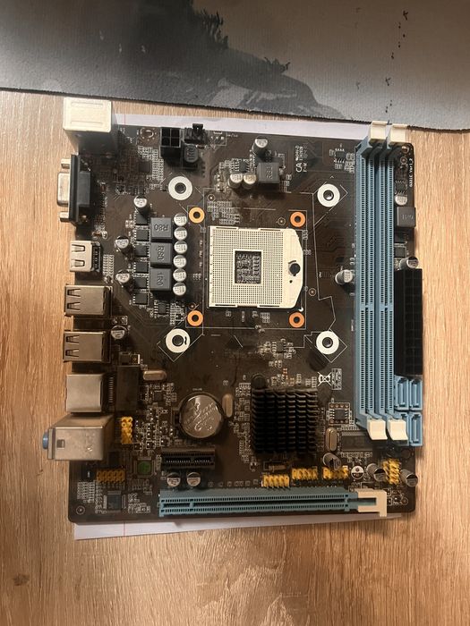 Материнская плата AM3+ DDR3 / HDMI / VGA / mATX - рабочая