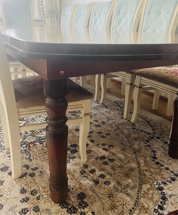 Стол/ стулья для зала, цену договоримся