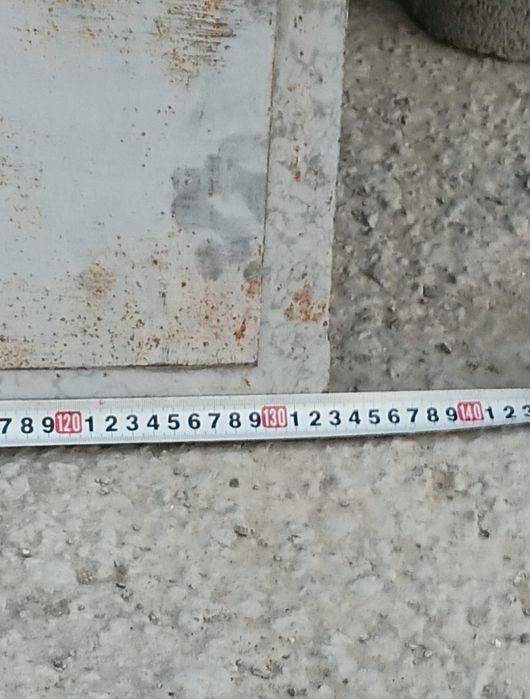 Темір есік . Размері 2.37м.*1.33м.