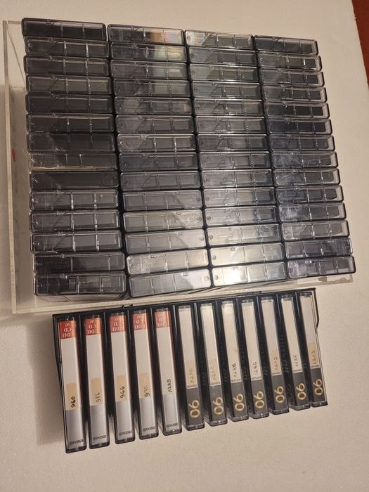 Lot 12  casete Maxell crom