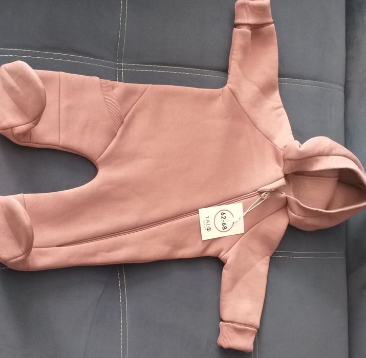 Продам комбинезон на весну!