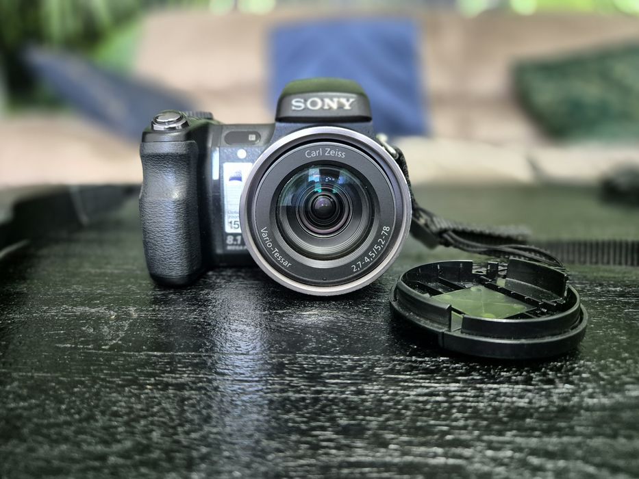 Aparat foto digital Sony Cyber-shot DSC-H9, 8.1 MP, negru