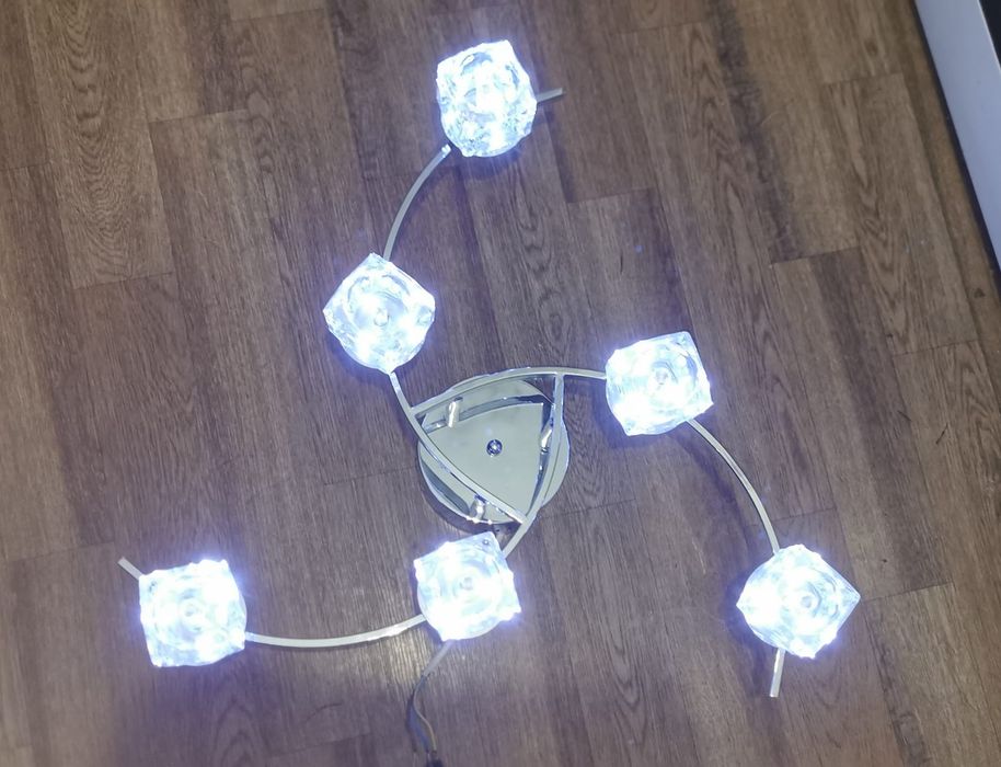 Люстра с 6-ти рожками