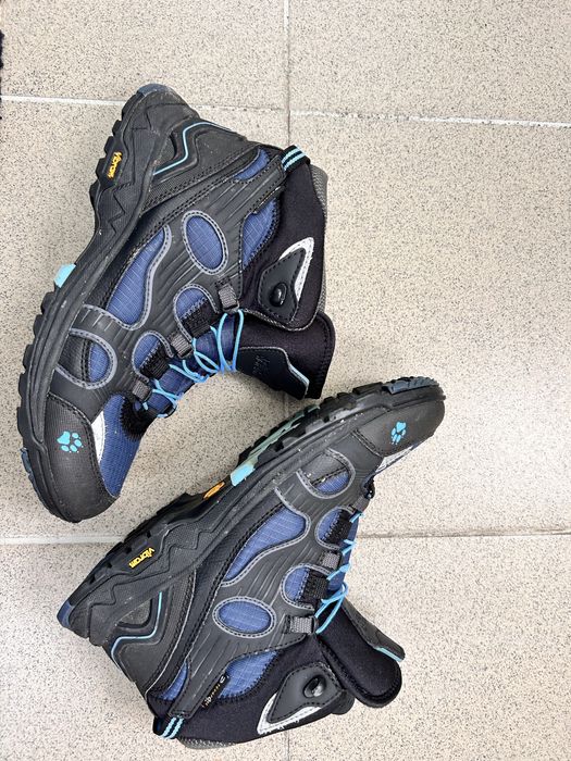 Дамски туристически обувки Jack Wolfskin 38 номер