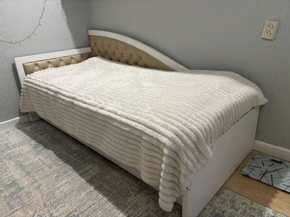 Кровать 90 на 200