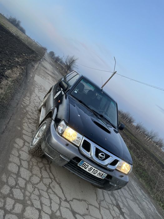 Vand Nissan terraro 2