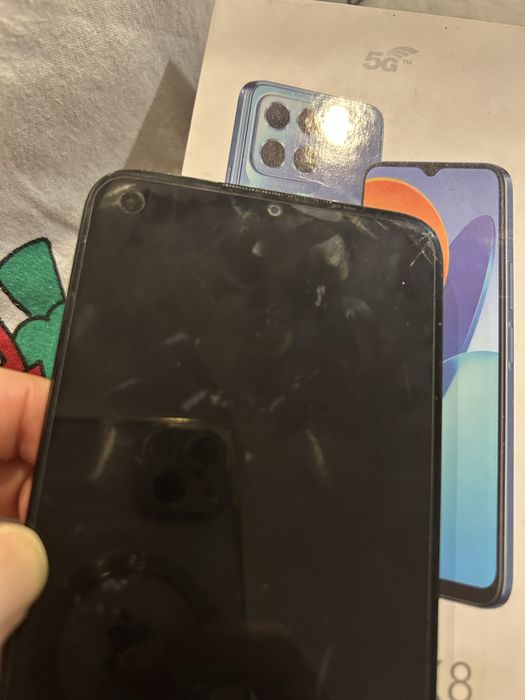 Honor Х8 със оригинална кутия и зарядно