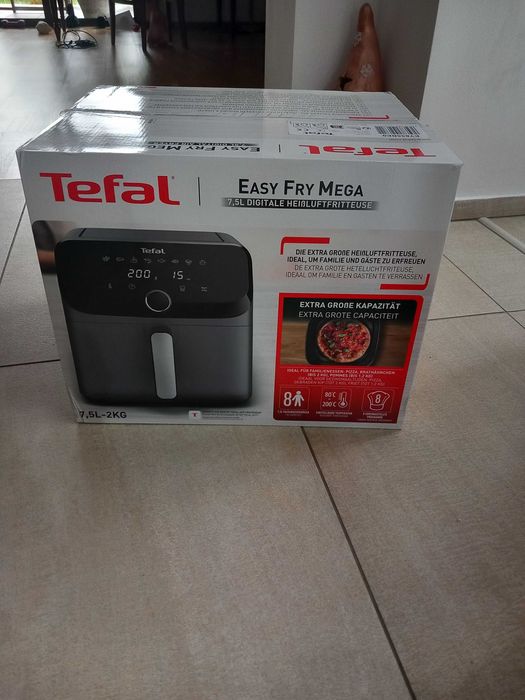 Vând:Friteuza Tefal Easy Fry Mega EY855BE0