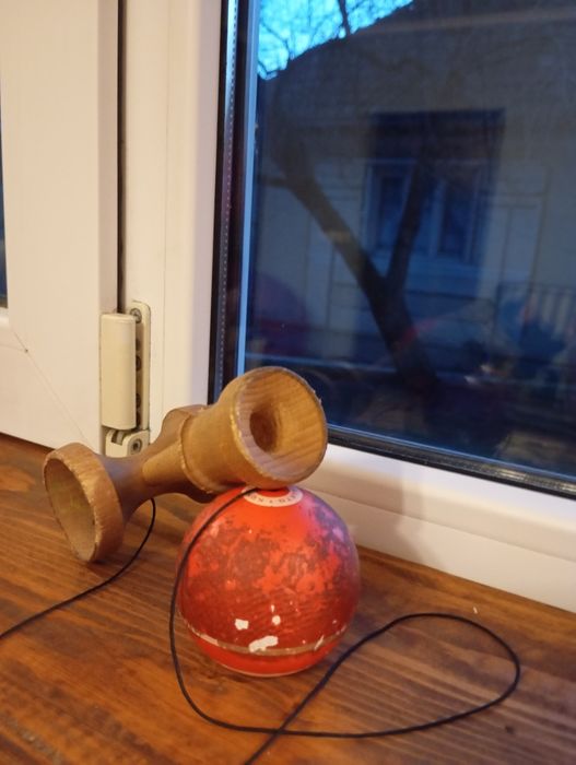 Kendama cu Ken sweets starter și bila antiskid c-circle