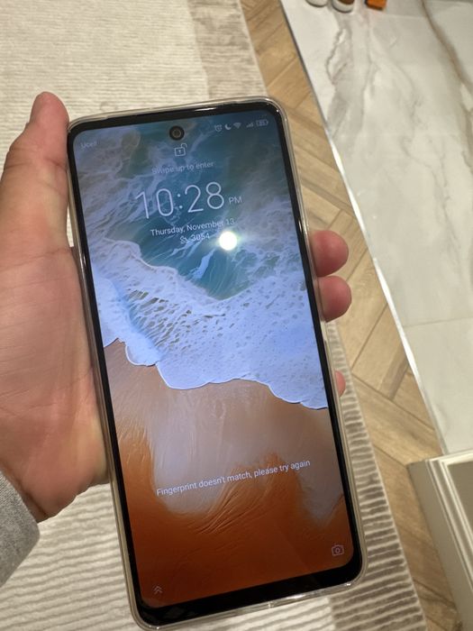 Б\У  ZTE blade A75 (5G) ,   ( 4 gb+128gb) , qora rang , holati yaxshi,