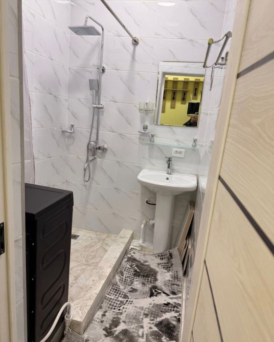 Срочно сдается 2х комнатная квартира на ТТЗ янги Узбекистан новостройк