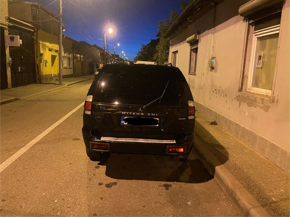 Mitsubishi Pajero Sport 2.5