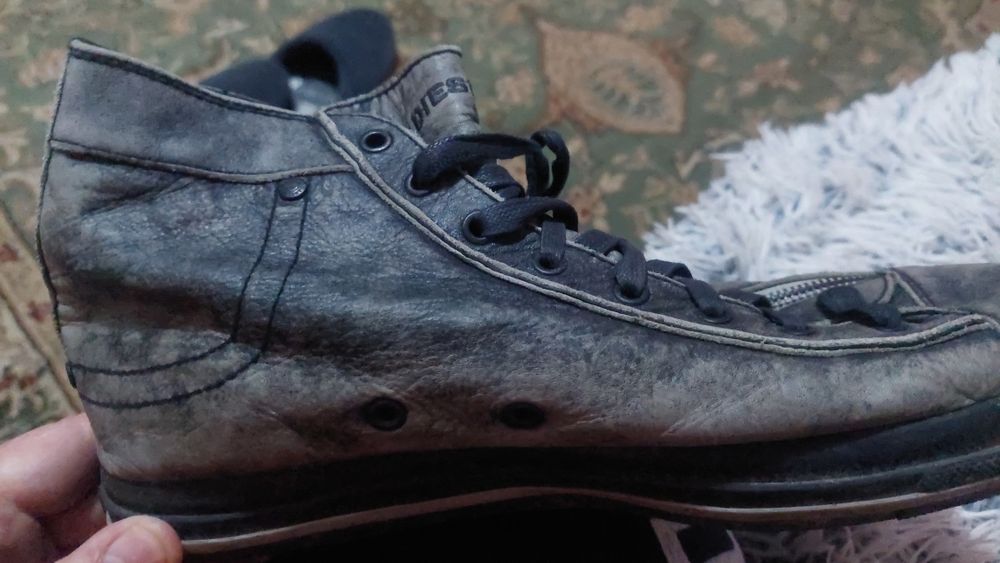 Adidasi  si Adidasi tip gheata Diesel