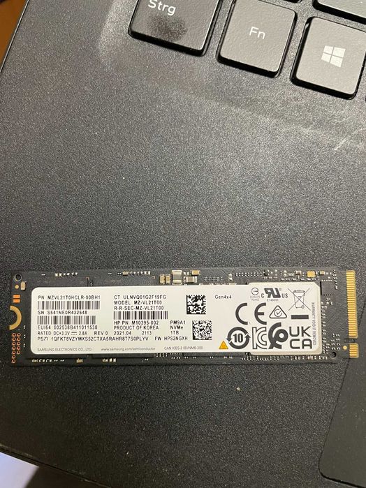 SSD 1 TB Samsung PM9A1, Gen 4x4, garantie 6 luni