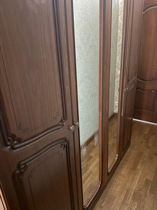Продам спальный гарнитур