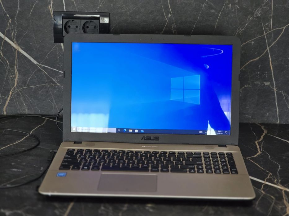 Laptop ASUS X541SA | 512 GB SSD | Windows 10 | Stare Bună