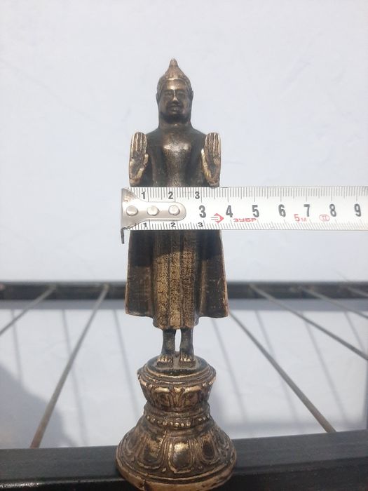 Статуэтка бронзовая