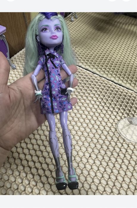 Продам куклу монстр хай!