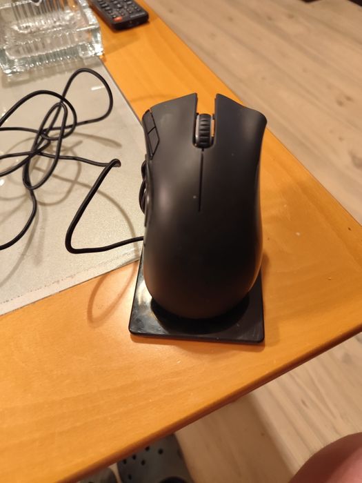 Докинг станция за зареждане на мишка Razer Mamba
Докинг станция за