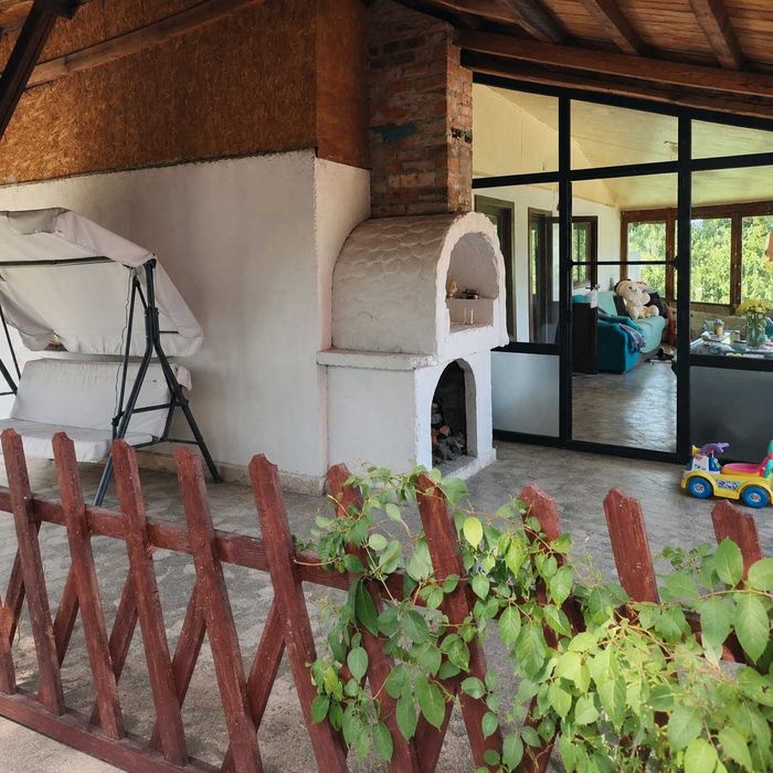 Casă de vacanta  în Păcureți, Prahova – teren 3080 mp