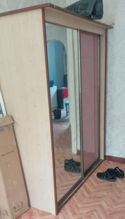 Продам шкаф купе, с зеркалом