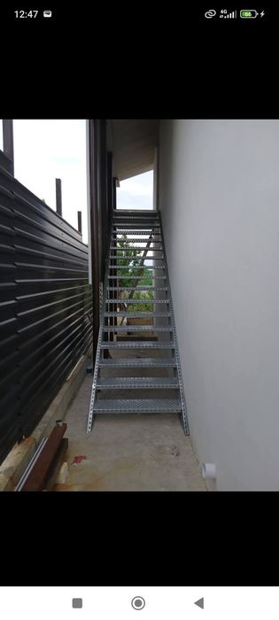 scări galvanizate