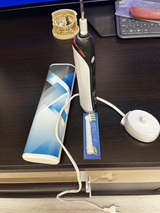 Vand periuta de dinti