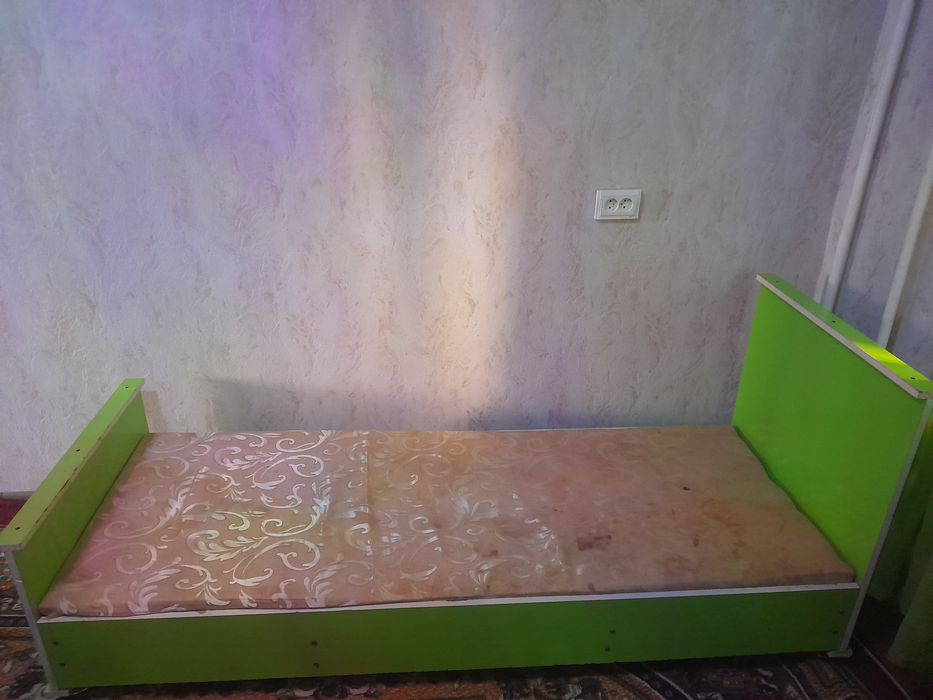 Mebellar sotiladi