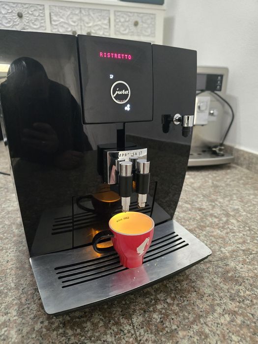 Кафемашина Jura J7