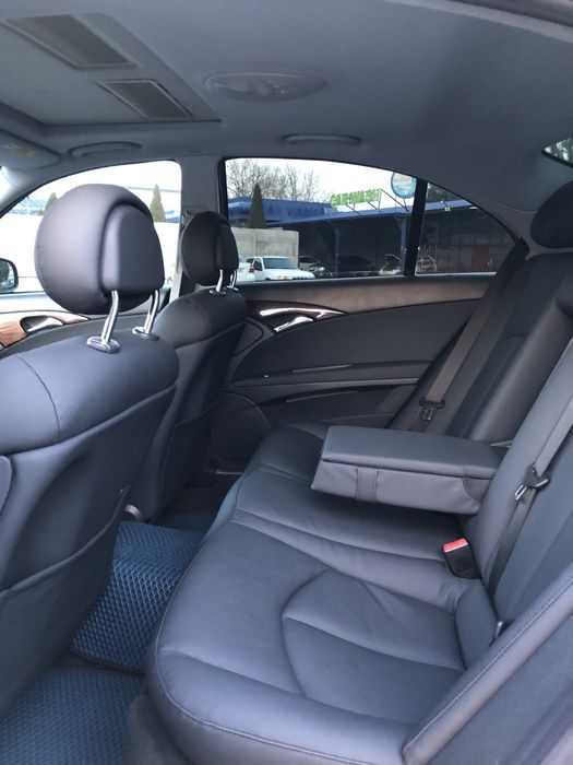 Mersedes benz  w211 full