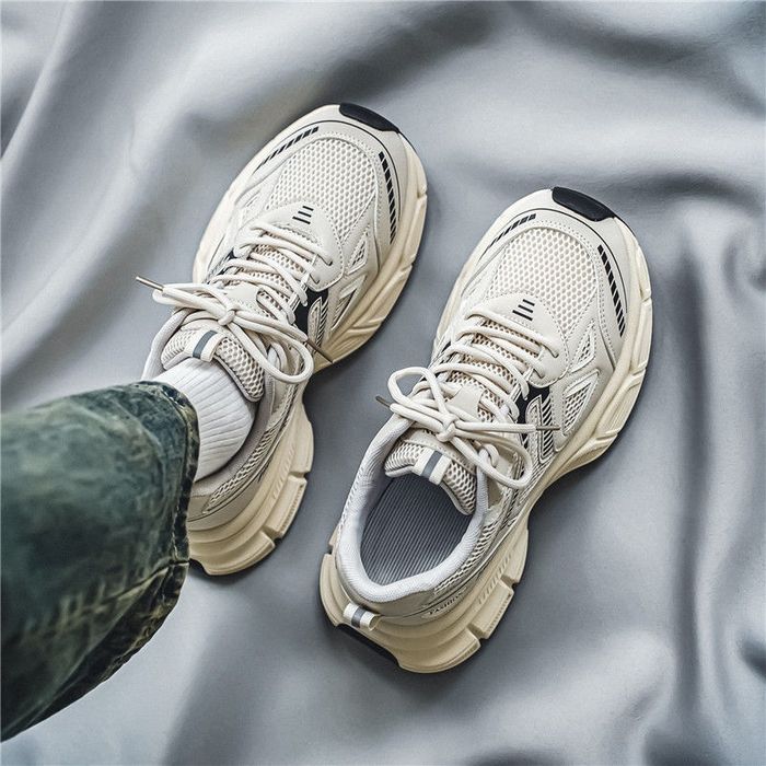 Yengil va qulay erkaklar sport krossovkasi – yozgi model 2025