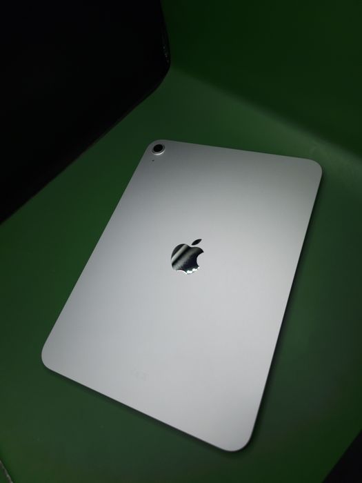 Продам IPad A16 WiFi 128GB почти новый