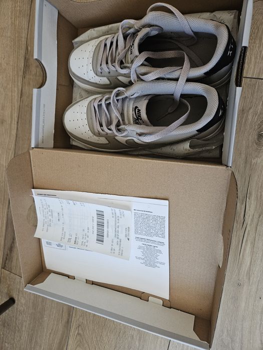 Adidasi NIKE AIR FORCE 1, marimea 37.5 , originali