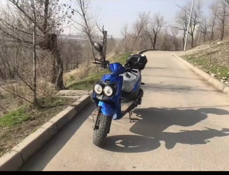 Мопед  скутер бумер  49.6 Алматы