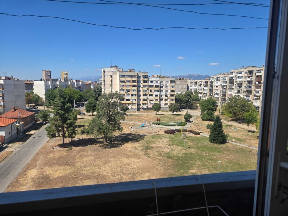 Тристаен апартамент
