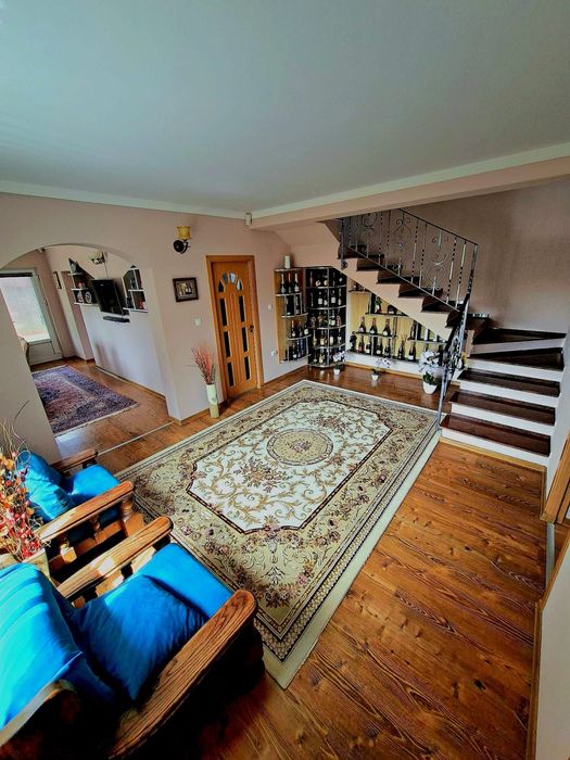 Casa impresionanta  de vanzare cu teren 2700mp In Madaras