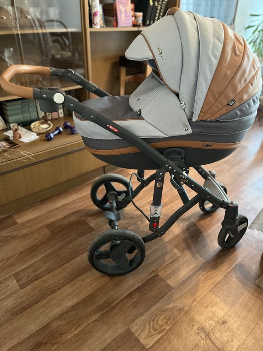 Adamex бебешка количка vicco 3 в 1