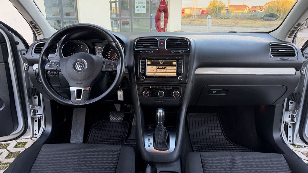 VOLKSWAGEN Golf 2012 — imagine 5