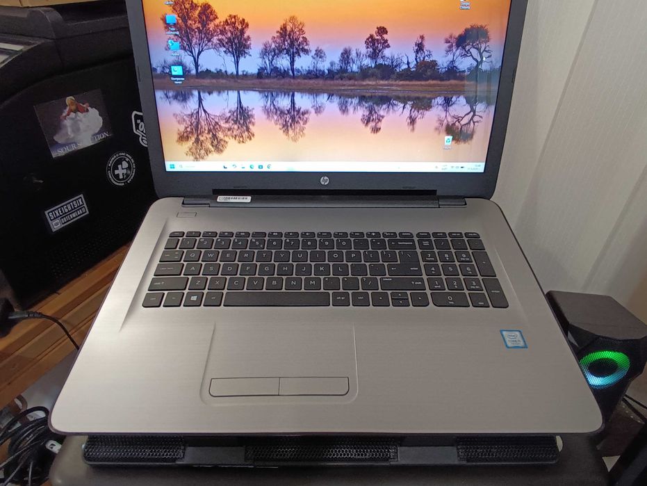 Лаптоп HP Notebook - 17-x112nd и5-7200U / 17,3"