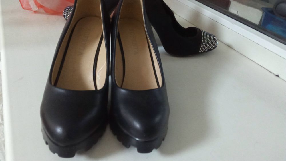 Продается коляска, туфли, курткий