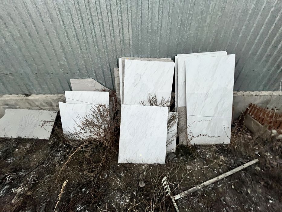 Кафель бу срочно продам