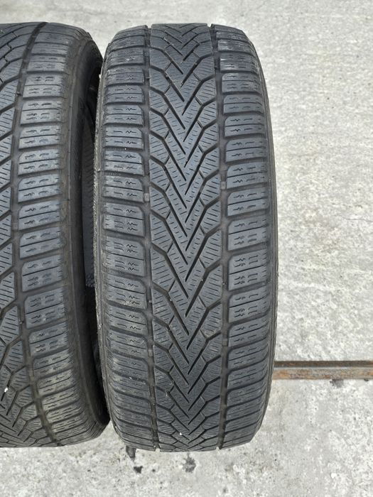 2 Броя 195/55/16 Semperit 5mm