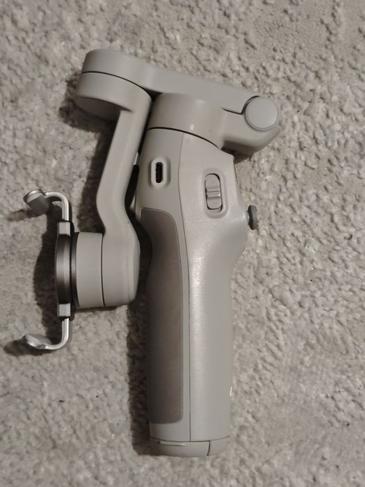 DJI Osmo Mobile 7