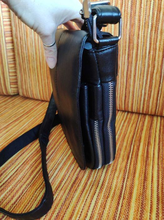 Елегантна дамска чанта, мека естествена кожа