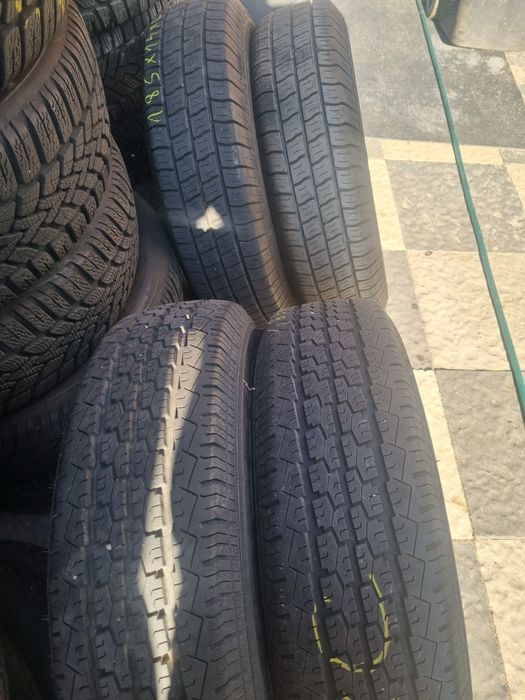 Vând 4 anvelope 185/14 C