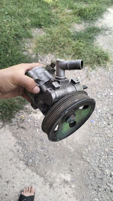 Запчасти на mercedes 124