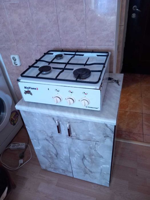 Închiriez garsoniera